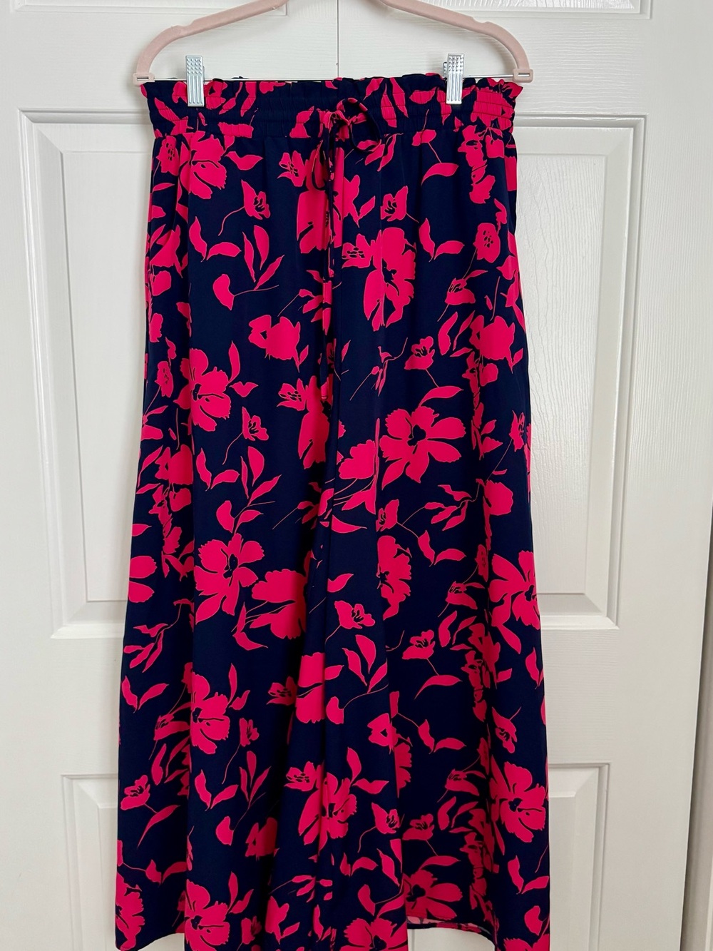 Women's Navy and Bright Pink Floral wide leg Palazzo pants w/ elastic waistband